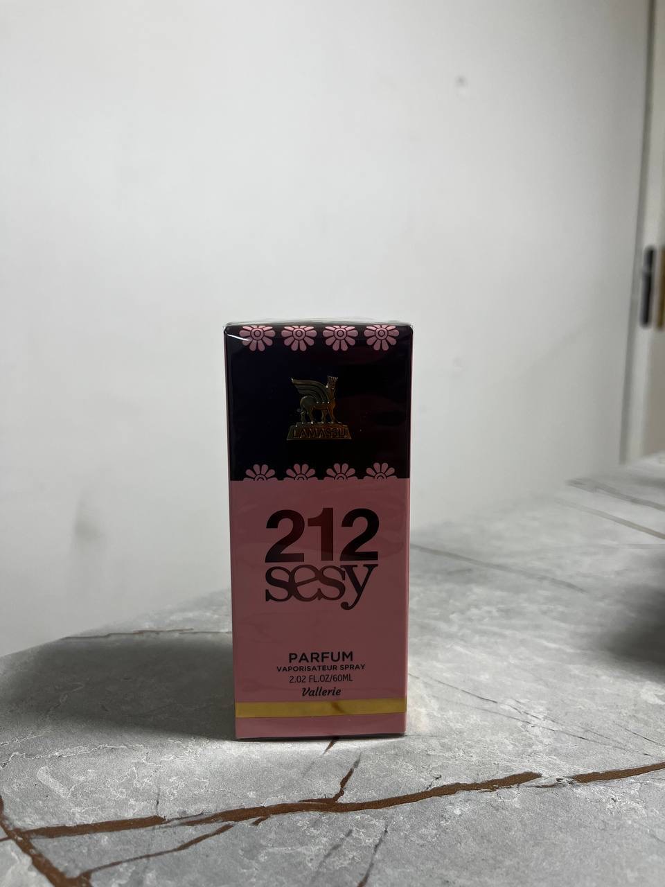 ادکلن زنانه -212