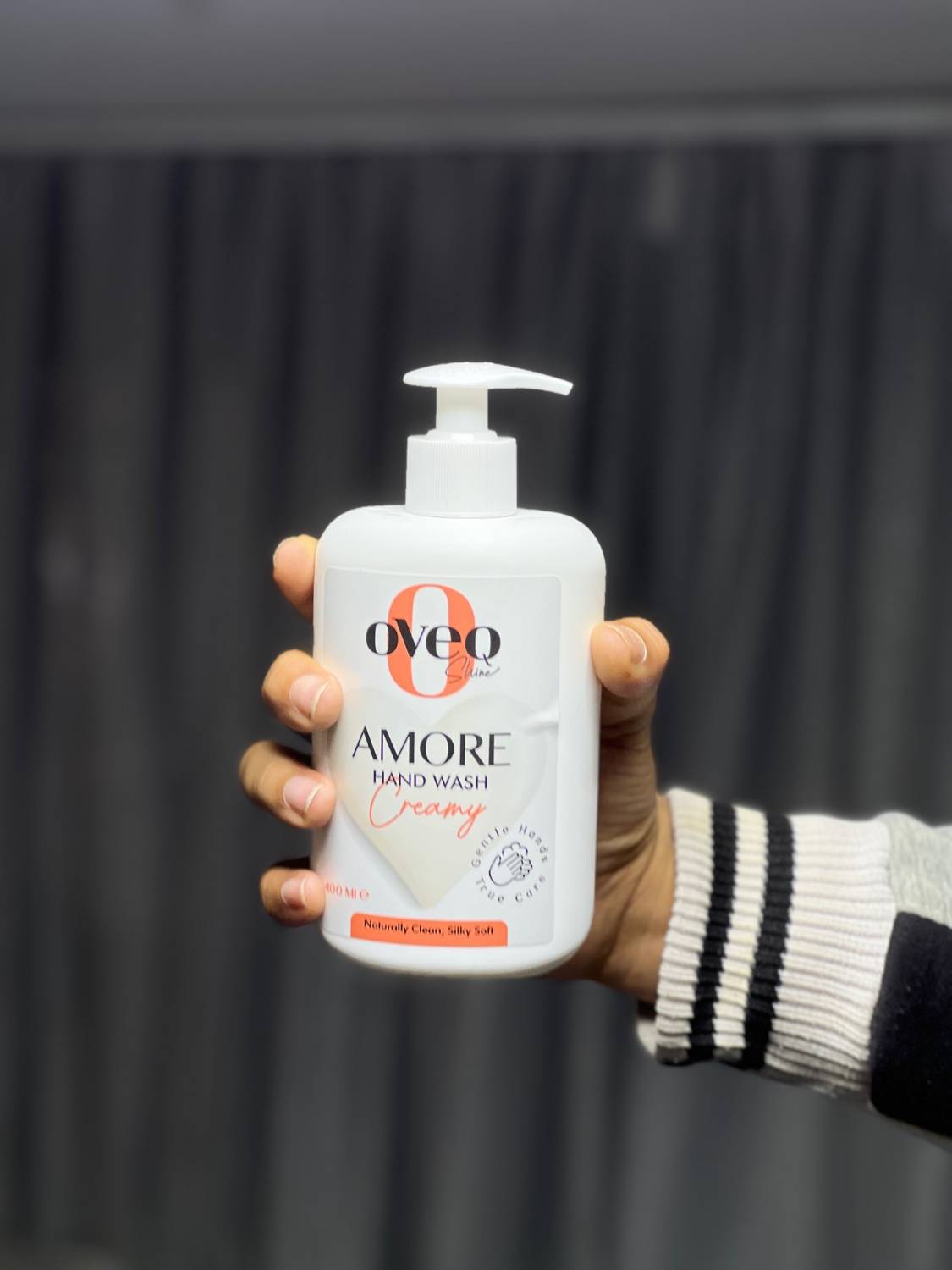 مایع دسشویی کرمی اوک شاین 400 میل (AMORE)